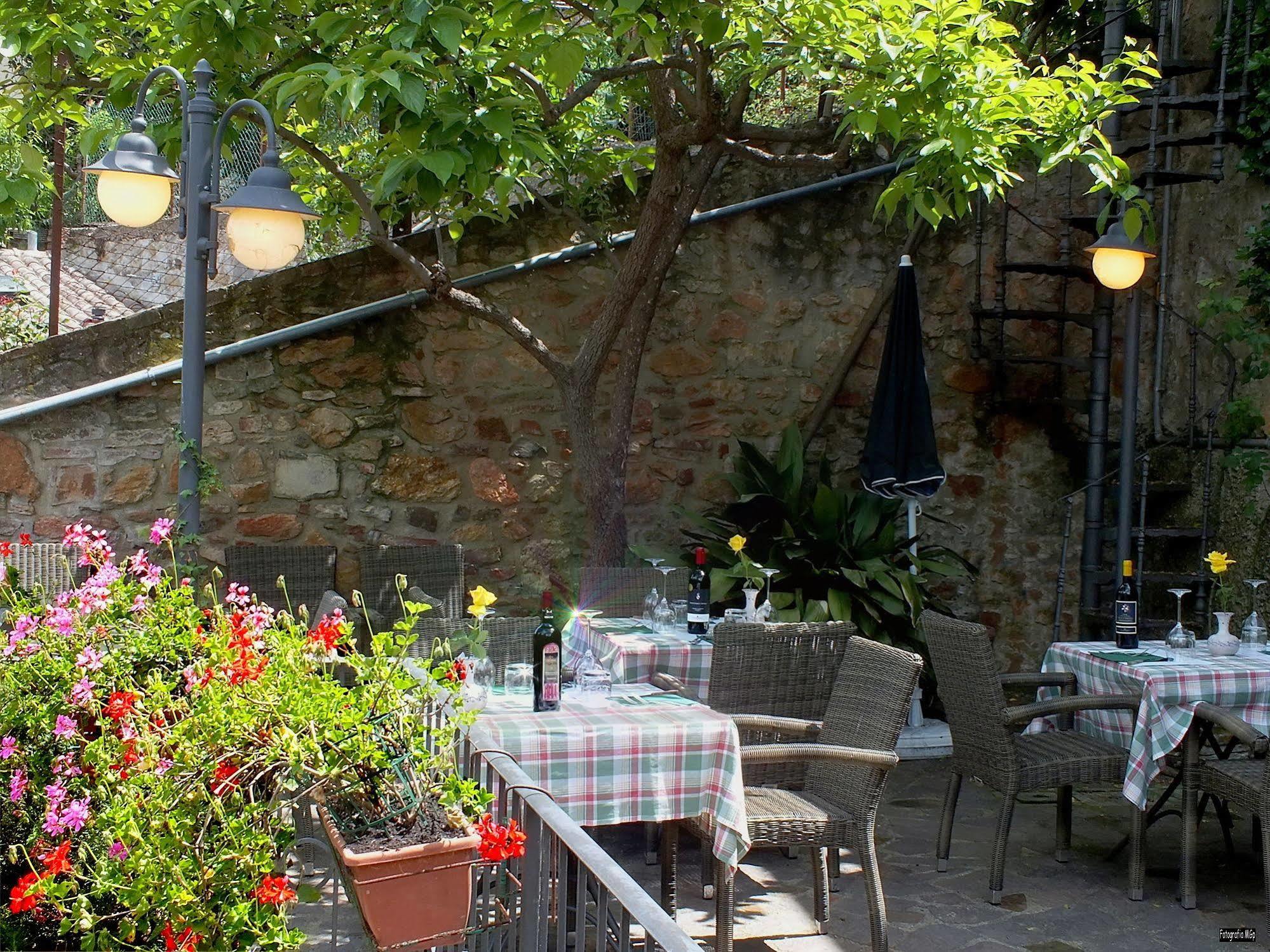 Locanda Nel Cassero Civitella Marittima Exterior photo