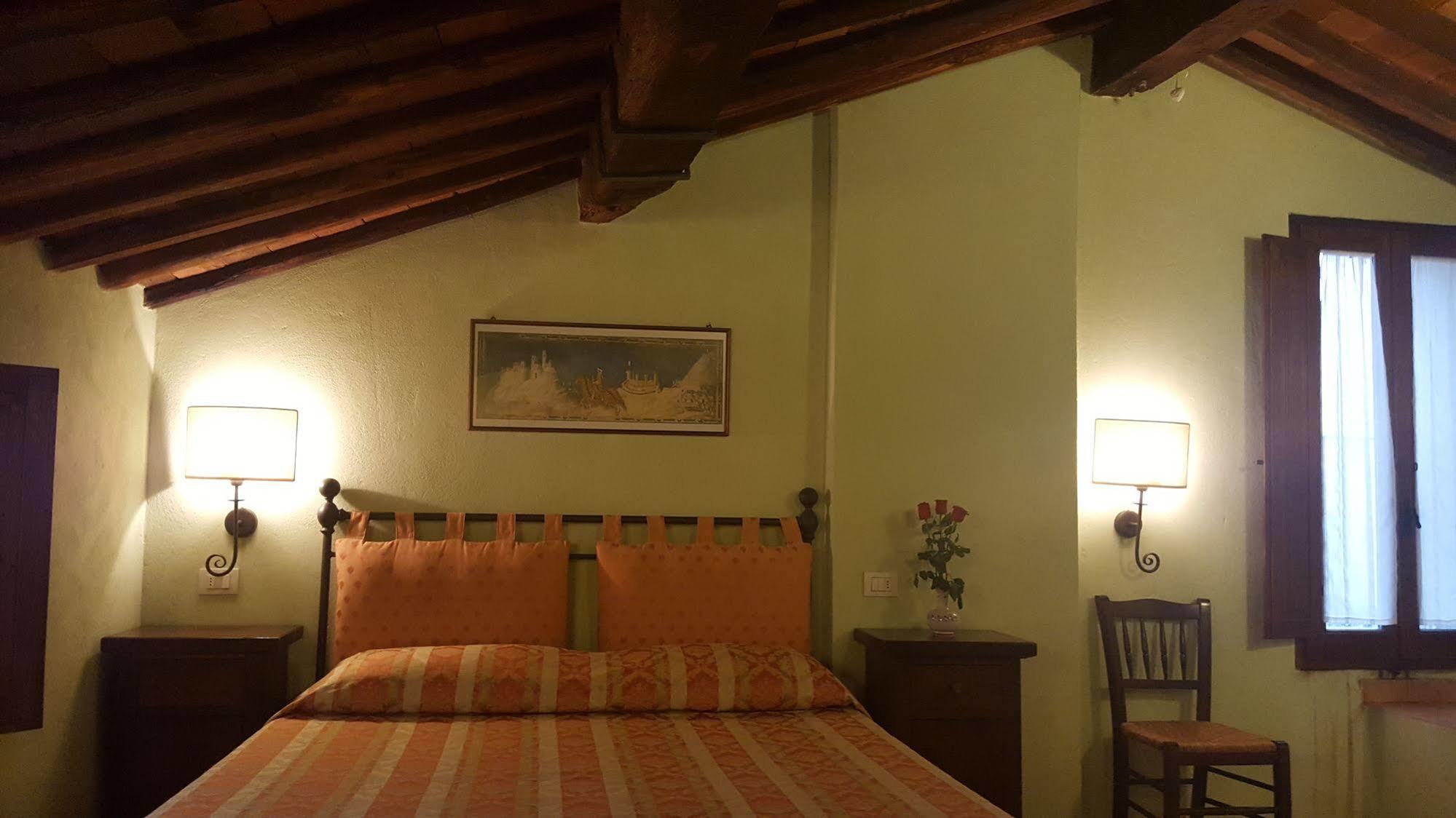 Locanda Nel Cassero Civitella Marittima Exterior photo